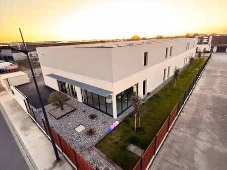 local 140m² plaisance du touch