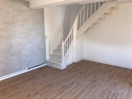 belle maison en pierre