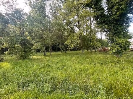 terrain 800 m² martillac
