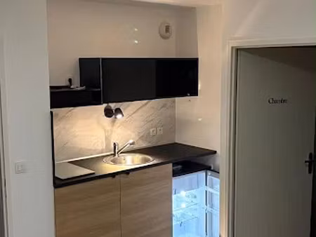 location appartement 2 pièces 28.05 m² à amiens (80000)  650 €