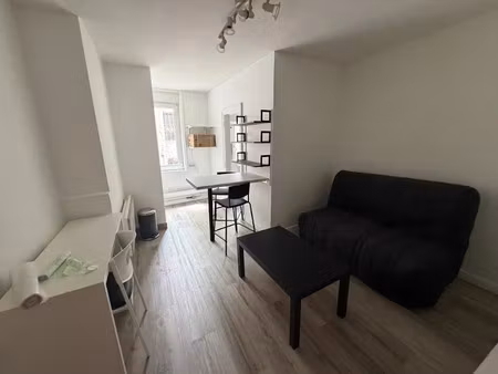 location appartement 1 pièce 17 m² à nancy (54000)  440 €
