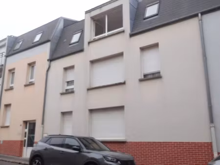 location appartement 1 pièce 34 m² à saint-quentin (02100)  425 €