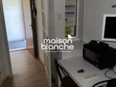 location meublée appartement 1 pièce 25.63 m² à les sables-d'olonne (85100)  511 €