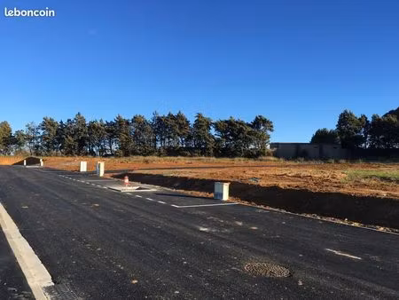 terrain à bâtir de 850 m² à martillac (33)