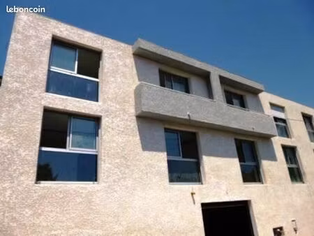 studio 1 pièce 23 m²