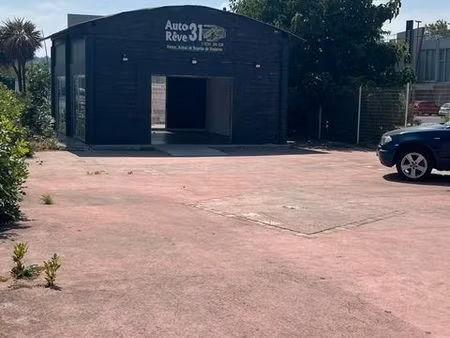 grosse affaire bail commercial a reprendre pour parc automobiles