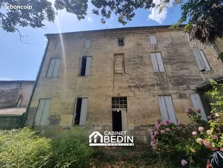 maison 9 pièces 205 m²