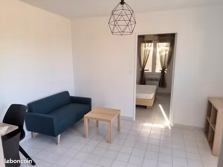 appartement t2 meublé avec extérieur