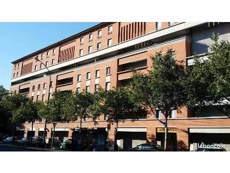 local bureaux 65 m²