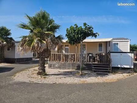 mobil home camping vias face à la mer