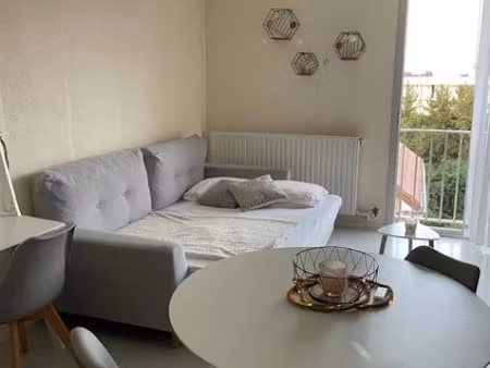 location meublée appartement 1 pièce 27 m² à perigueux (24000)  460 €