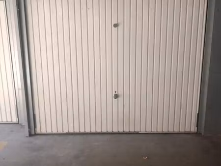 garage/box 12 m² aucamville