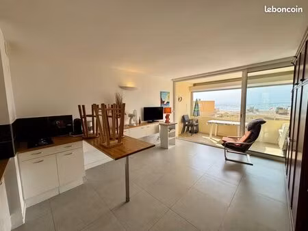 studio 1 pièce 30 m²