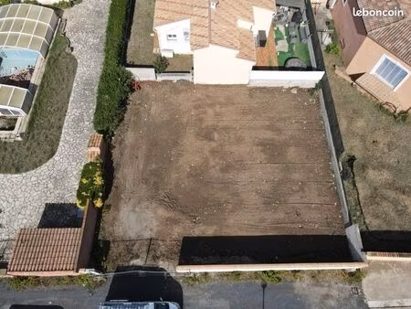 terrain 350m2