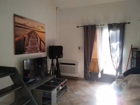 location meublée appartement 1 pièce 38 m² à les pennes-mirabeau (13170)  550 €