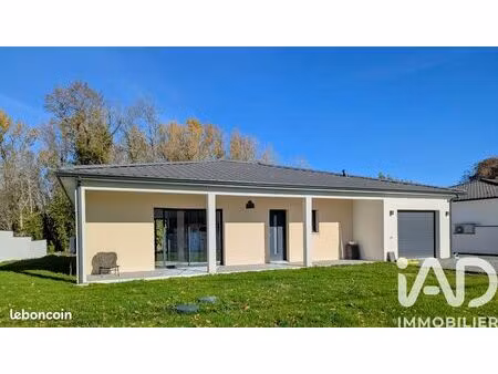 villa 5 pièces 120 m²