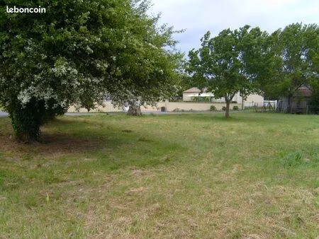 terrain à bâtir de 1350 m² à gradignan (33)