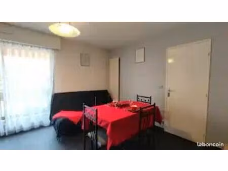 appartement t 2 situé en centre-ville d'été d’arcachon  entièrement meublé et équipé  joli