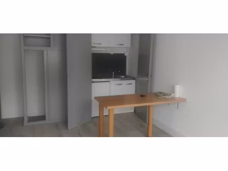 location appartement 1 pièce à bordeaux (33000)  555 €
