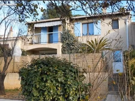 vvilla en deux appartements loués