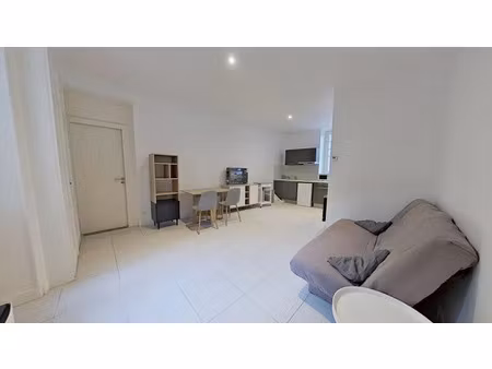 location meublée appartement 1 pièce 25.21 m² à champagne-au-mont-d'or (69410)  675 €