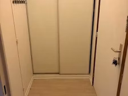 location appartement 1 pièce 46.02 m² à metz (57000)  660 €