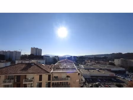 location appartement 2 pièces 47.14 m² à toulon (83000)  655 €