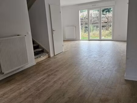 propriété 3 pièces 64 m²