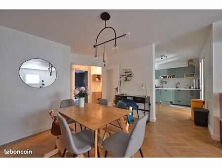 t4 84 m² rénové – terrasse 10 m² – climatisation – quartier du devois – castelnau-le-lez -