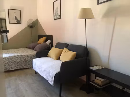 location meublée appartement 1 pièce 21 m² à marseille 1er (13001)  640 €