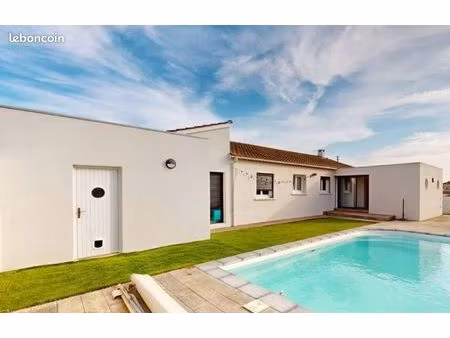 maison 150m² avec piscine
