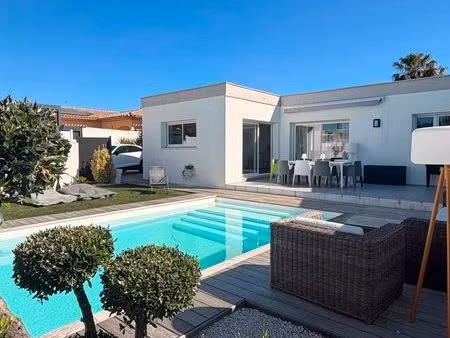 villa de plain pied t5 avec piscine