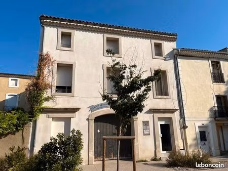 immeuble 300 m² gignac