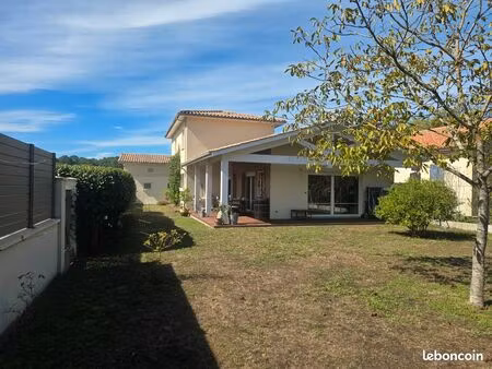 vend 2 maisons