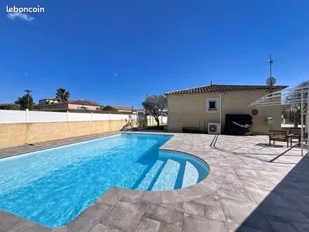 maison de plain pied avec piscine à vendre à loupian