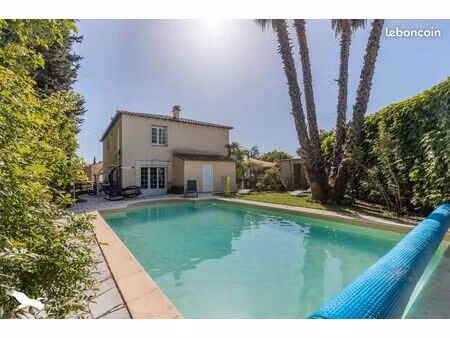 villa 6 pièces 137 m²
