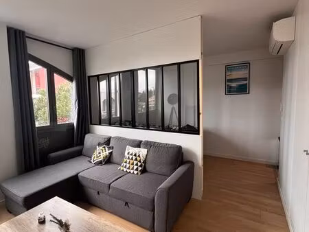 à louer – t1 bis meublé de 31 95 m² – centre-ville du teich