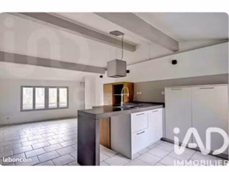location maison de ville