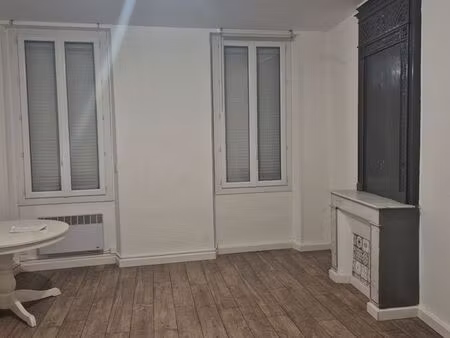 appartement à louer : 2 pièces + cuisine . 57m²