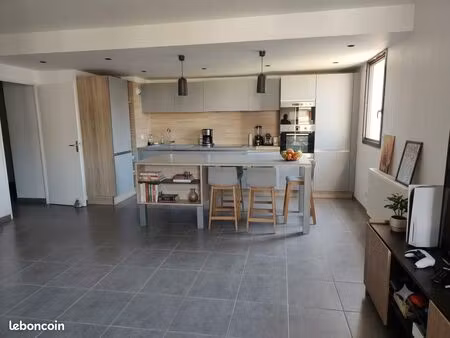 appartement 3 pièces 69 m²