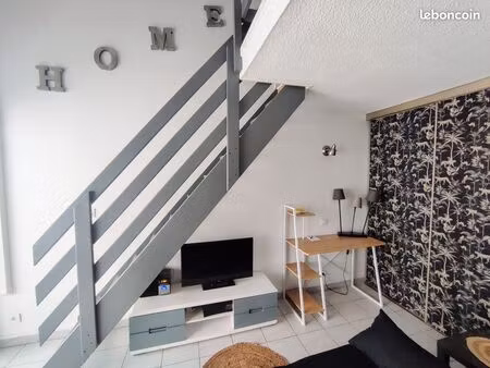grand t2 bis +mezzanine  enseignant  etudiant