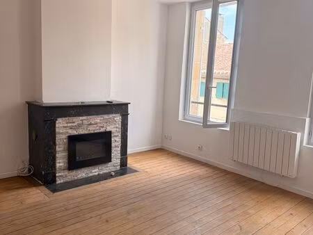 appartement t2 triplex meublé – 54 m² (62 m² au sol) – quartier de la bastide – libourne