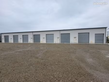 a louer local d'activites neuf 100 m²