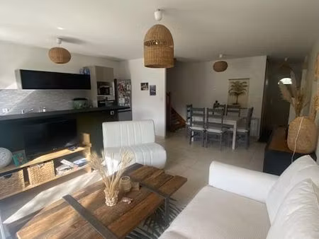 gujan-mestras – maison t3 meublée de 72 m² avec jardinet – 890 charges comprises