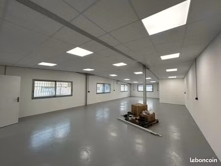 local d'activite 300 m² saint jean de vedas