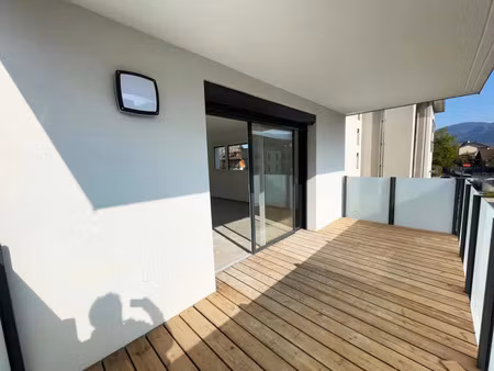 location appartement 3 pièces 65 m² à saint-pierre-en-faucigny (74800)