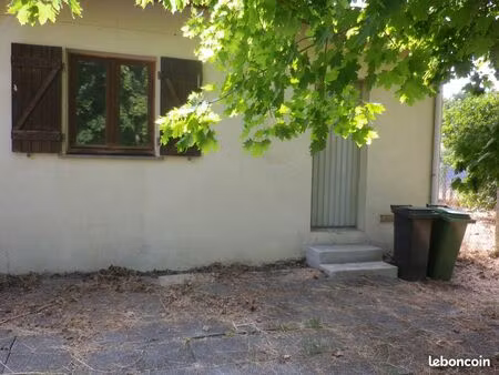 local activité (stockage + bureau) 50m2 avec espace extérieur