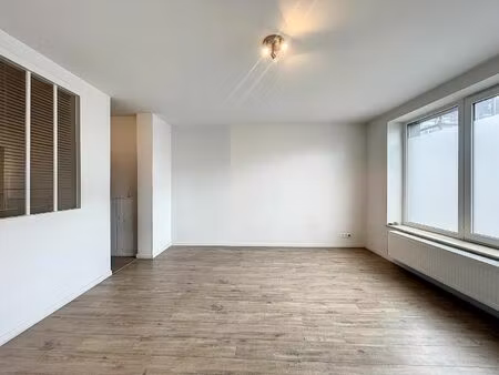 appartement à louer avec 1 chambre   namur (vbe47895)