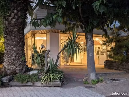 local commercial 49 m² arcachon