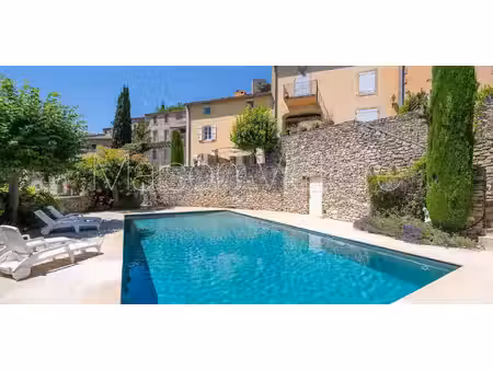 maison avec piscine et terrasse lacoste (84)